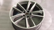 1x20 Cali A6 S6 A7 S7 C7 C8 Audi Alufelga 4K8601025L 4K8601025M