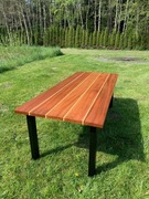 Stół jadalniany z drewna egzotycznego 