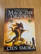 Magiczne drzewo "Cień smoka"