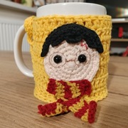 Sweterek na kubek Harry Potter Gryffindor handmade na szydełku prezent