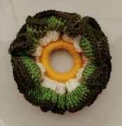 SCRUNCHIE ręcznie robiona na szydełku gumka do włosów 