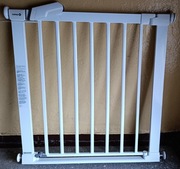 Bramka rozporowa Safety 1st 73-80 cm z niskim progiem