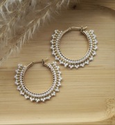 Kolczyki z japońskich koralików.