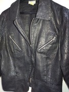 Elegancka połyskująca marynarka