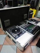 Case z wbudowaną listwą prądową