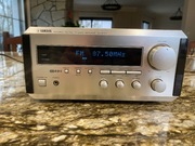 Amplituner Yamaha RX-E100