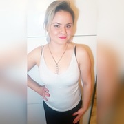 Bluzka mieniąca sie srebrną nicią