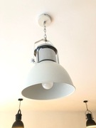 Lampa biala w stylu Loft Alu