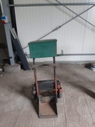 Wózek do transportu butli spawalniczych