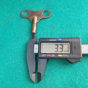 Stary klucz do mechanizmu zegara