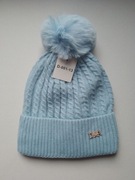 Czapka damska z pomponem 