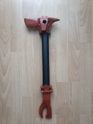 Siekierołom strażacki topór ratowniczy