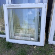 Okno PCV 116,5x114,5 dwuszybowe