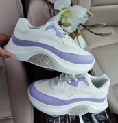 Białe trampki rozmiar 39 z kryształkami na platformie, piękne, nowe