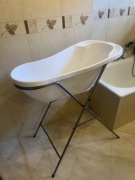 Oddam za darmo wanienka niemowlęca wanna noworodkowa Tega na stelarzu