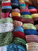 Czapki dziergane różne kolory 