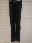 Leginsy podkreślające pośladki M