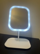 Lusterko kosmetyczne LED