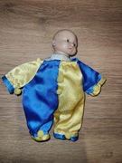 Lalka bobas  w ubranku