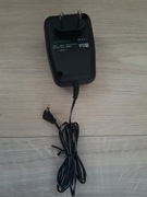 zasilacz transformatorowy AC DC  4,5 V 0,6A 10,5W walkman discman aparat