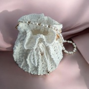 Torebka komunijna z perełkami 