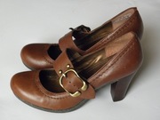 # Świetne skórzane brązowe czółenka obcas - NEXT - 35,5 #