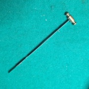 Zawieszka=transporterek do mechanizmu zegara ze sprężynką