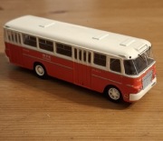 Model autobusu ikarus 620  1:72