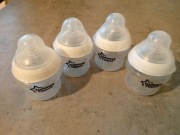 Nowe butelki ze smoczkiem Tommee Tippee 150 ml - 4 szt