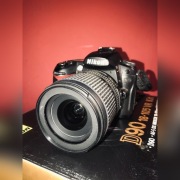 Nikon D90 + Obiektyw AF-S DX NIKKOR 18-105 mm