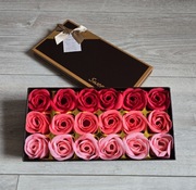 Flowerbox róże mydlane prezent 