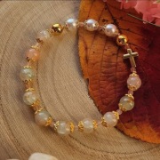 Różaniec na rękę - dziesiątka różańca - bransoletka z krzyżem