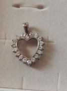 Zawieszka srebrna serce 925 z cyrkoniami 