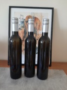 Butelki na sok lub wino o poj.0,5 l. z al. zakrętką