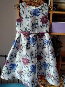 Sukienka dziewczęca, kwiatowa 7-8 lat