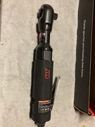 Klucz pneumatyczny kątowy M7