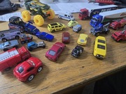 Zestaw 24 samochodów