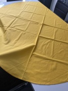 Żółty obrus na okrągły stół wiosenny świąteczny