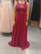 Piękna, długa, fuksjowa sukienka