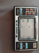 Mała gra elektroniczna  , wielkością jak te z Zsrr