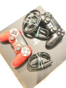 PS4 PRO CUH-7216B 1TB + dwa pady