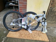 Kross Hexagon 3.0 koła 27" rozmiar M 17" szaro / granatowy