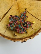 Broszka listek , stylowa , na prezent 