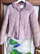 Różowa kurtka pikowana