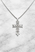 Naszyjnik gotycki srebrny krzyż z kolcami łańcuszek