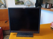 Monitor IBM działa