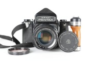 Pentax średni format z obiektywem