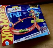 Hot Wheels Neon Speeders Skyscraper Speed Circuit nowy tor HPC07