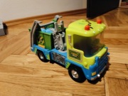 Ciężarówka śmieciarka śmieciaki 