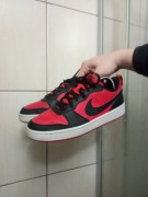 Buty sportowe 38 Nike model Court Borough Low lub stylu retro utrzymane w 